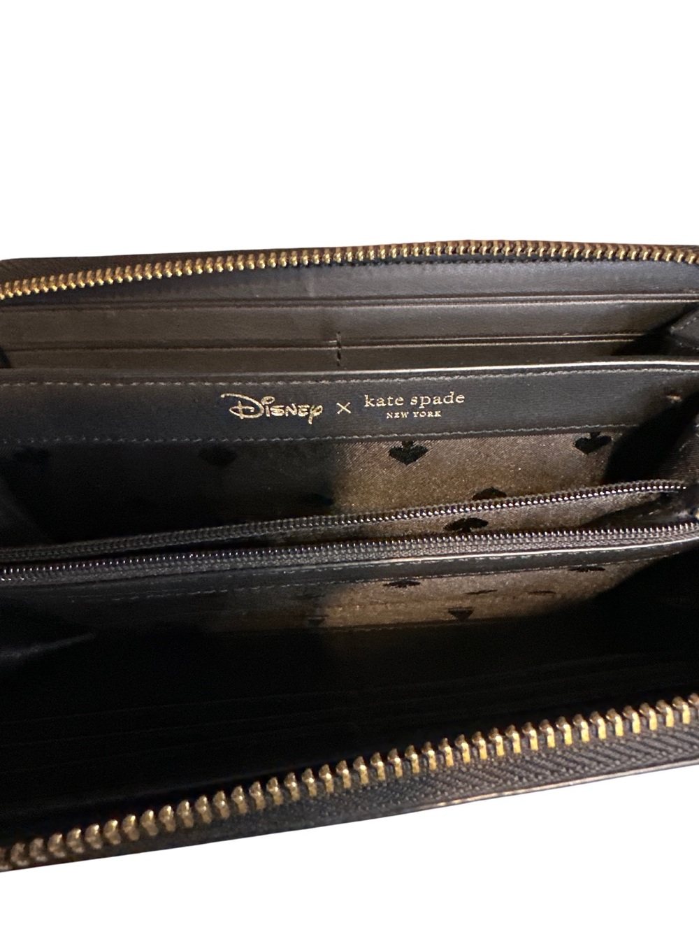 kate spade x Disney Dalmatians Black Leather Wallet, zip around - pre-loved - Picture 4 of 5